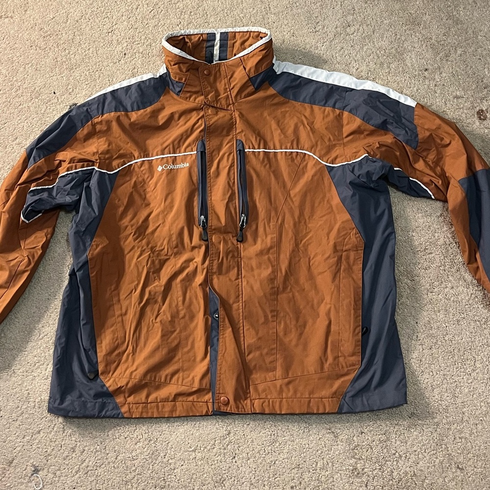 Columbia Mens jacket interchange but no inside jacket just the outside layer.
